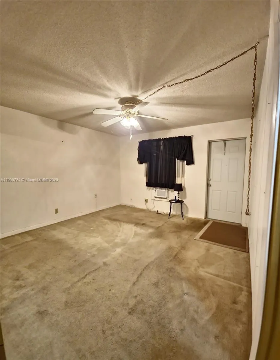 160 NE 8th Ave, #11A