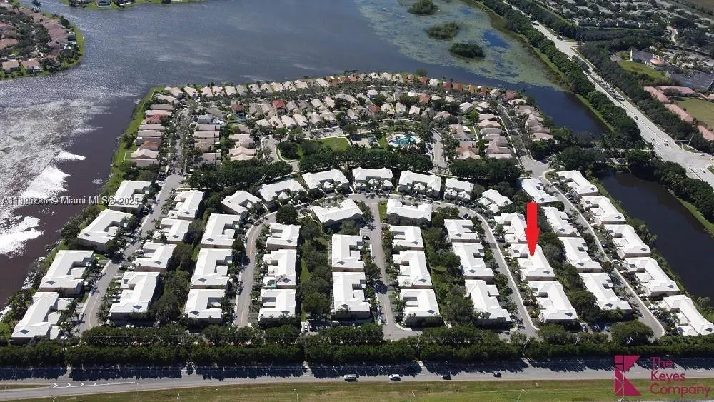 2142 Madeira Dr, #2142