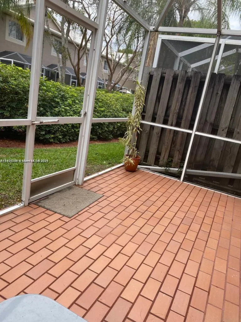 2142 Madeira Dr, #2142