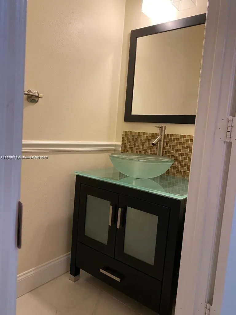 2142 Madeira Dr, #2142