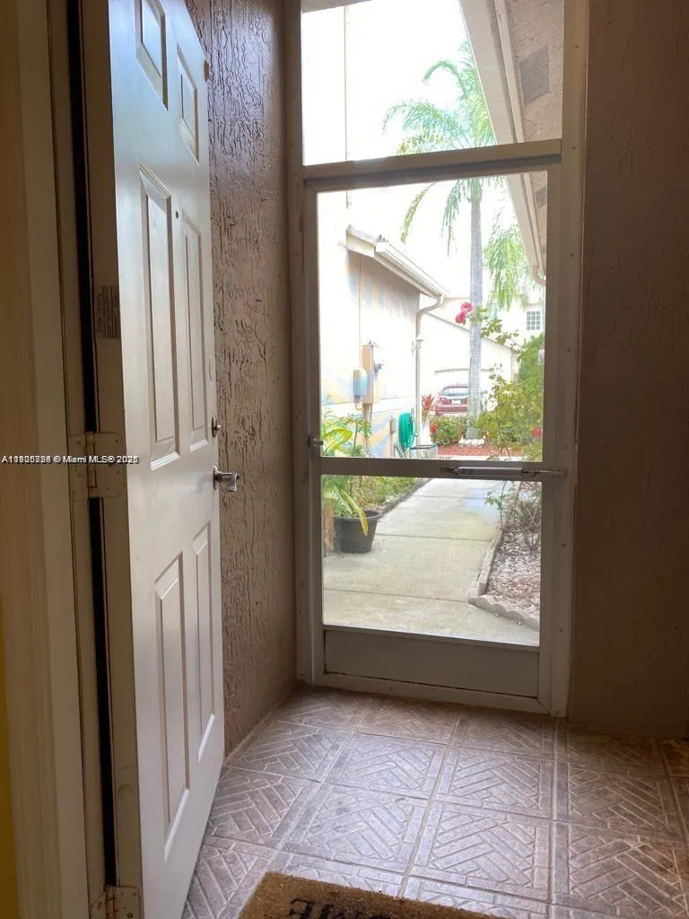 2142 Madeira Dr, #2142