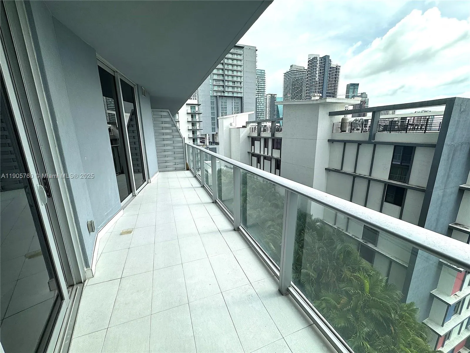 1010 SW 2nd Ave, #910