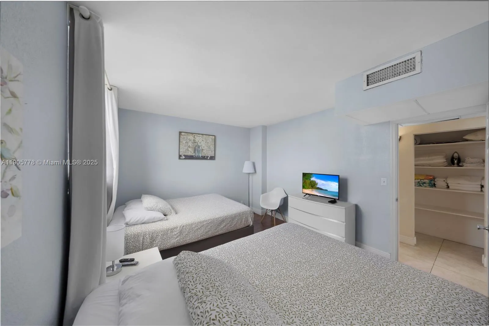 3801 S Ocean Dr, #15R