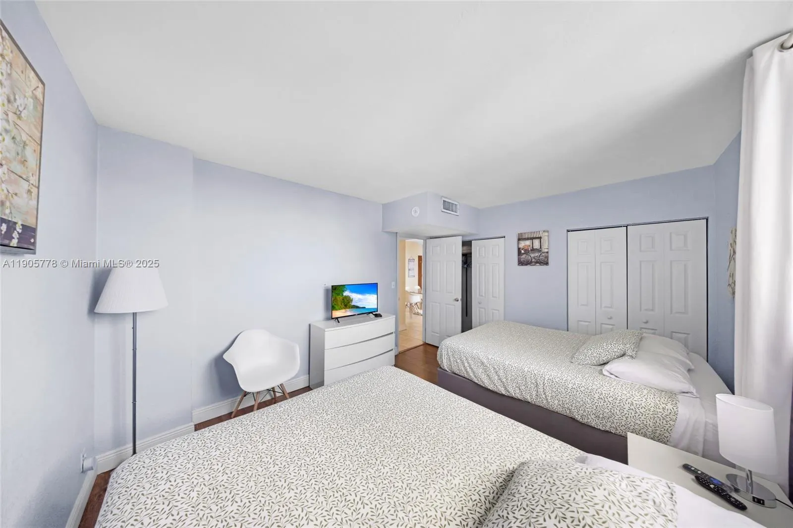 3801 S Ocean Dr, #15R