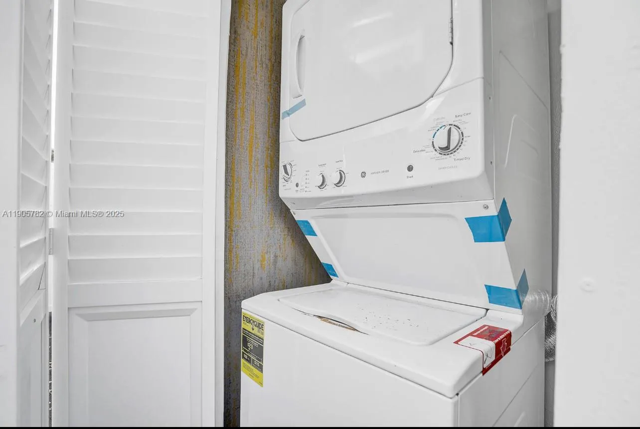 1300 NE 2nd Ave, #West