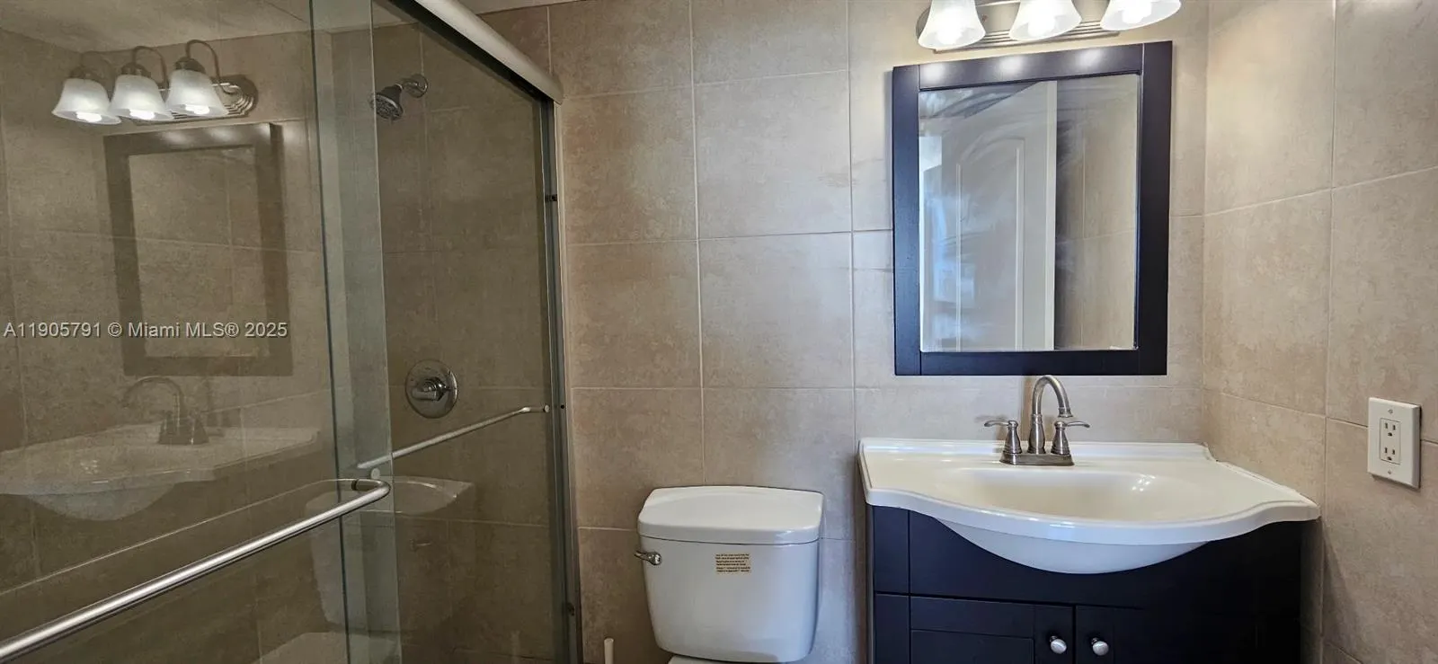 2025 NE 164th St, #1002