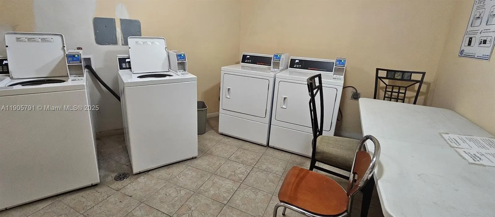 2025 NE 164th St, #1002