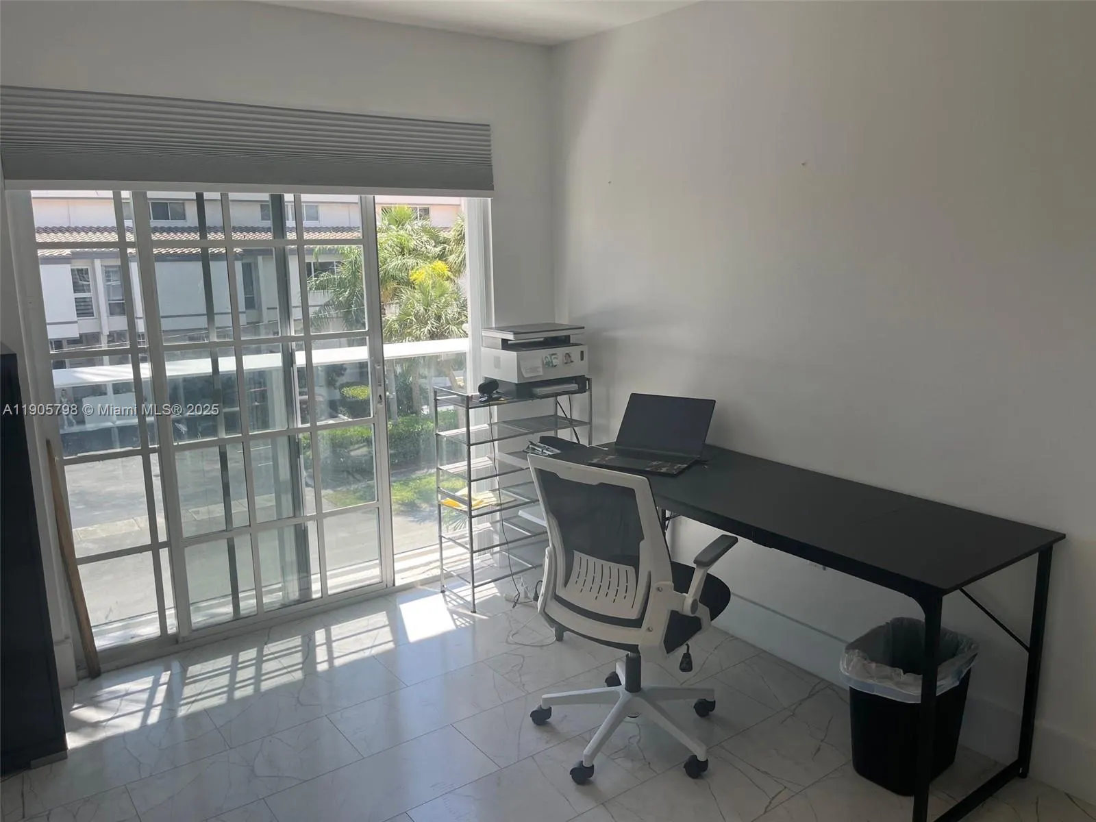 3915 NE 168th St, #3915