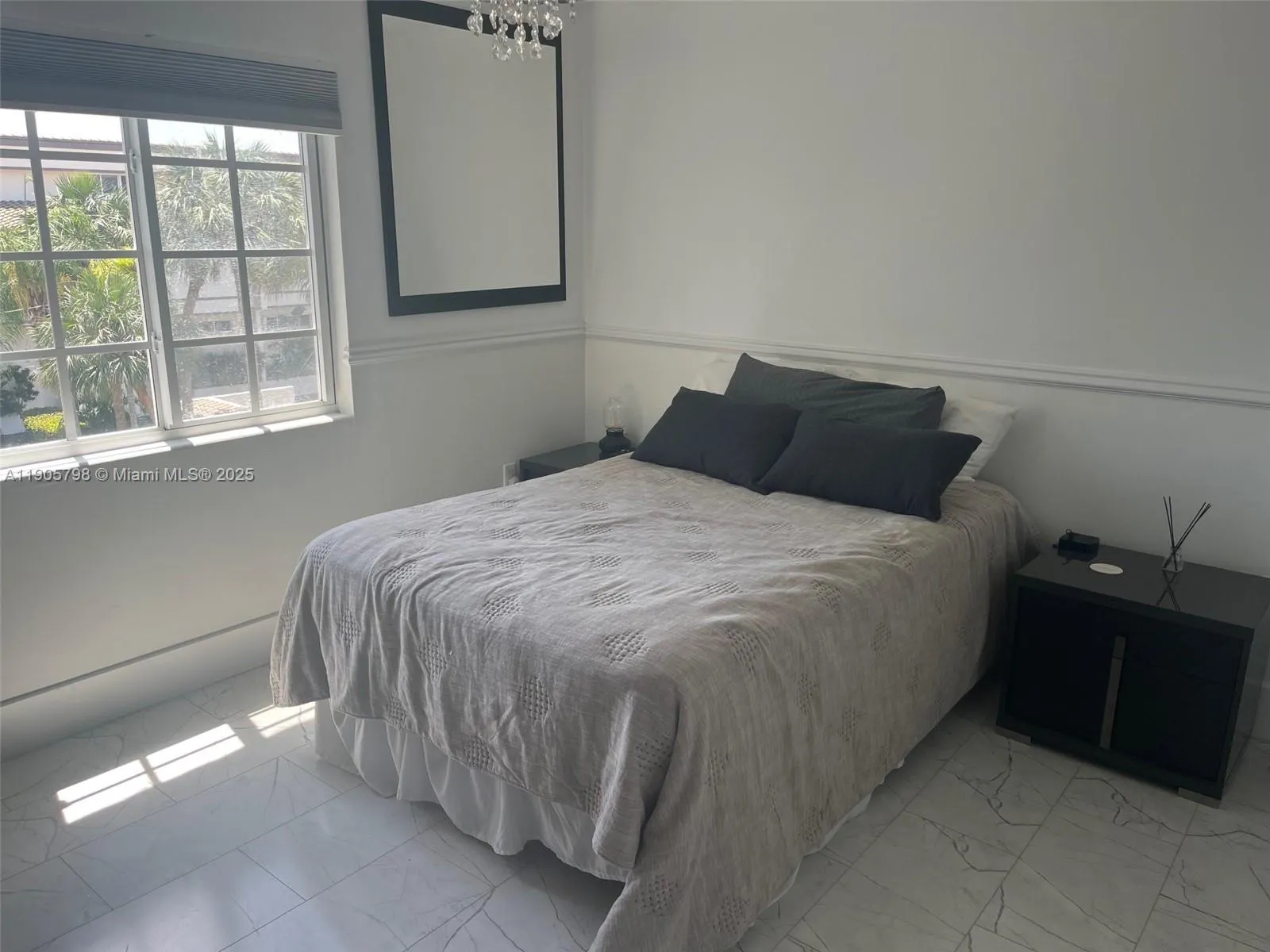 3915 NE 168th St, #3915