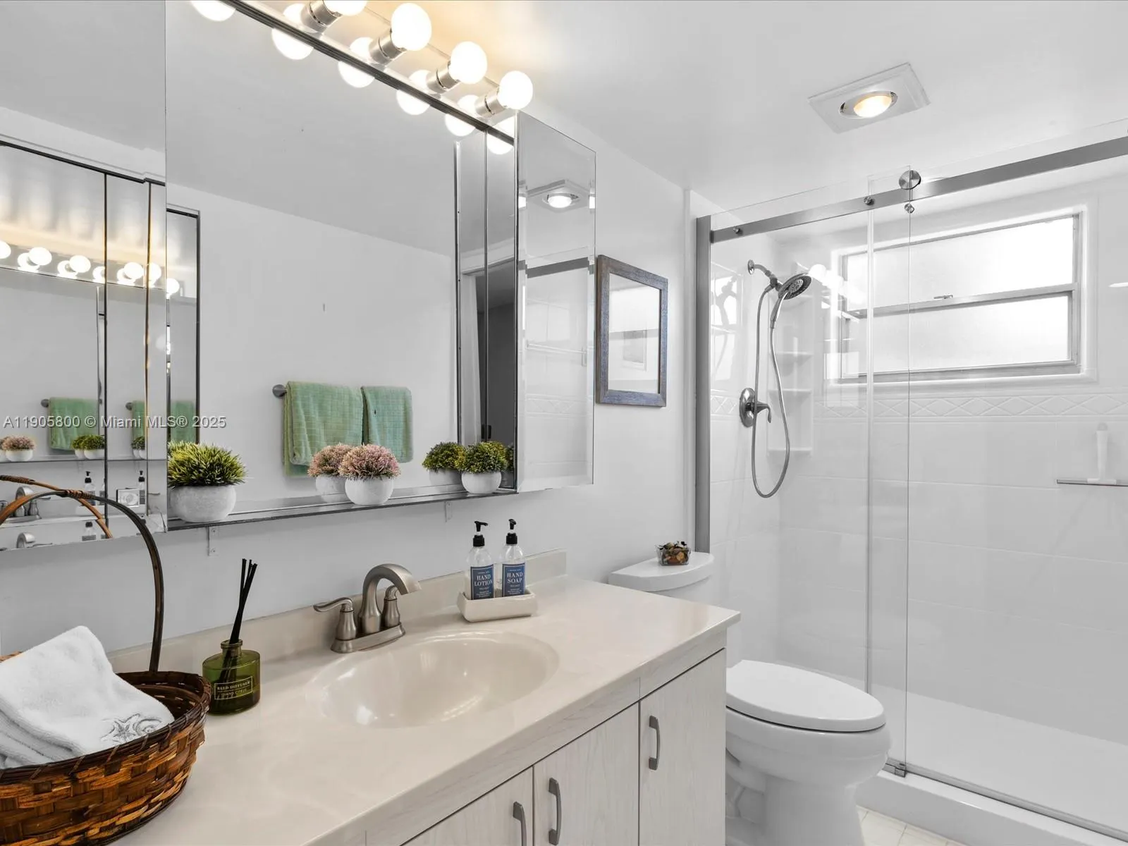 2004 Granada Dr, #O2