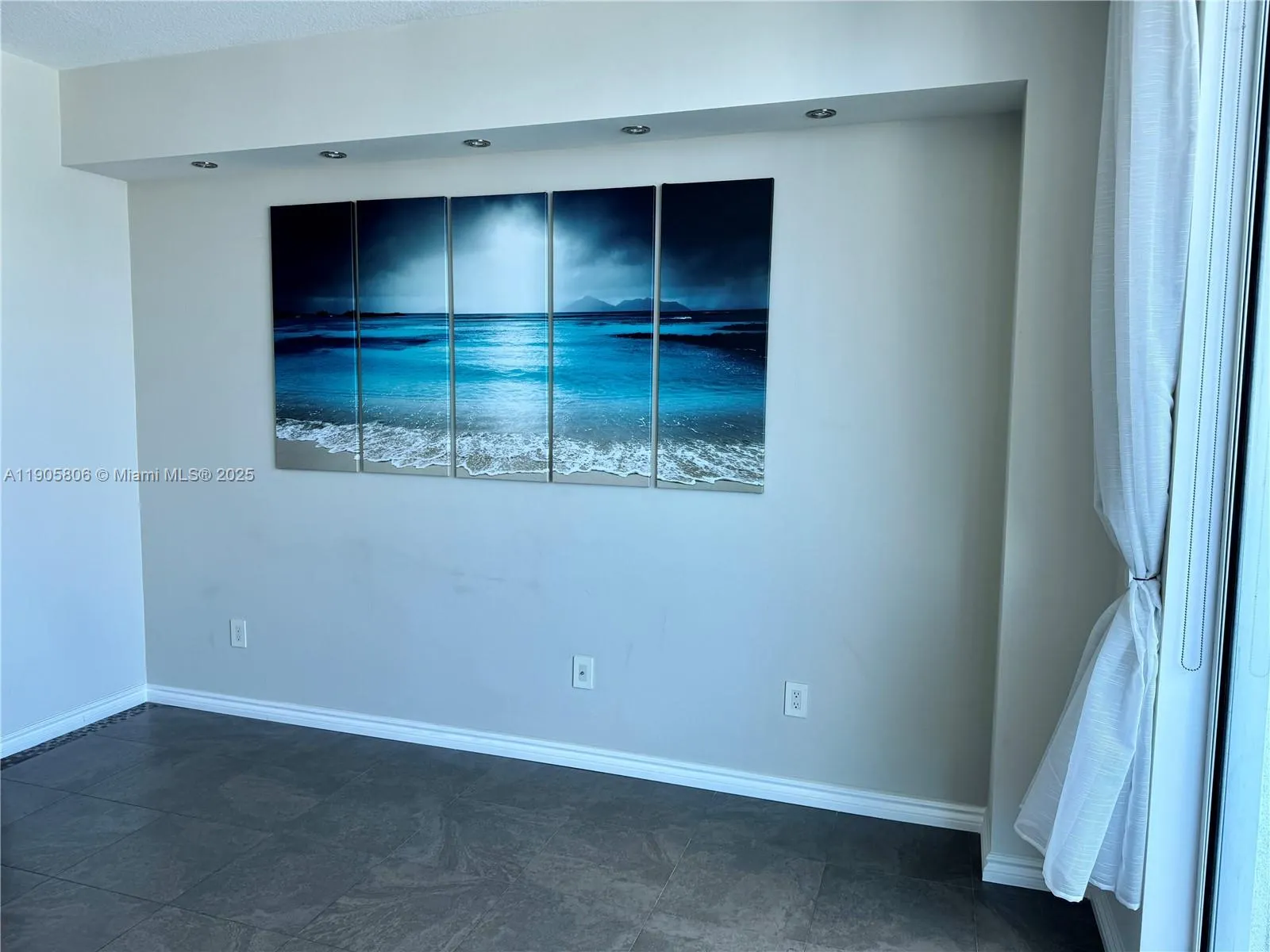 1945 S Ocean Dr, #2311