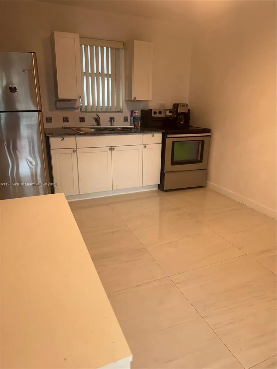 317 WEST 34 TH ST, #B