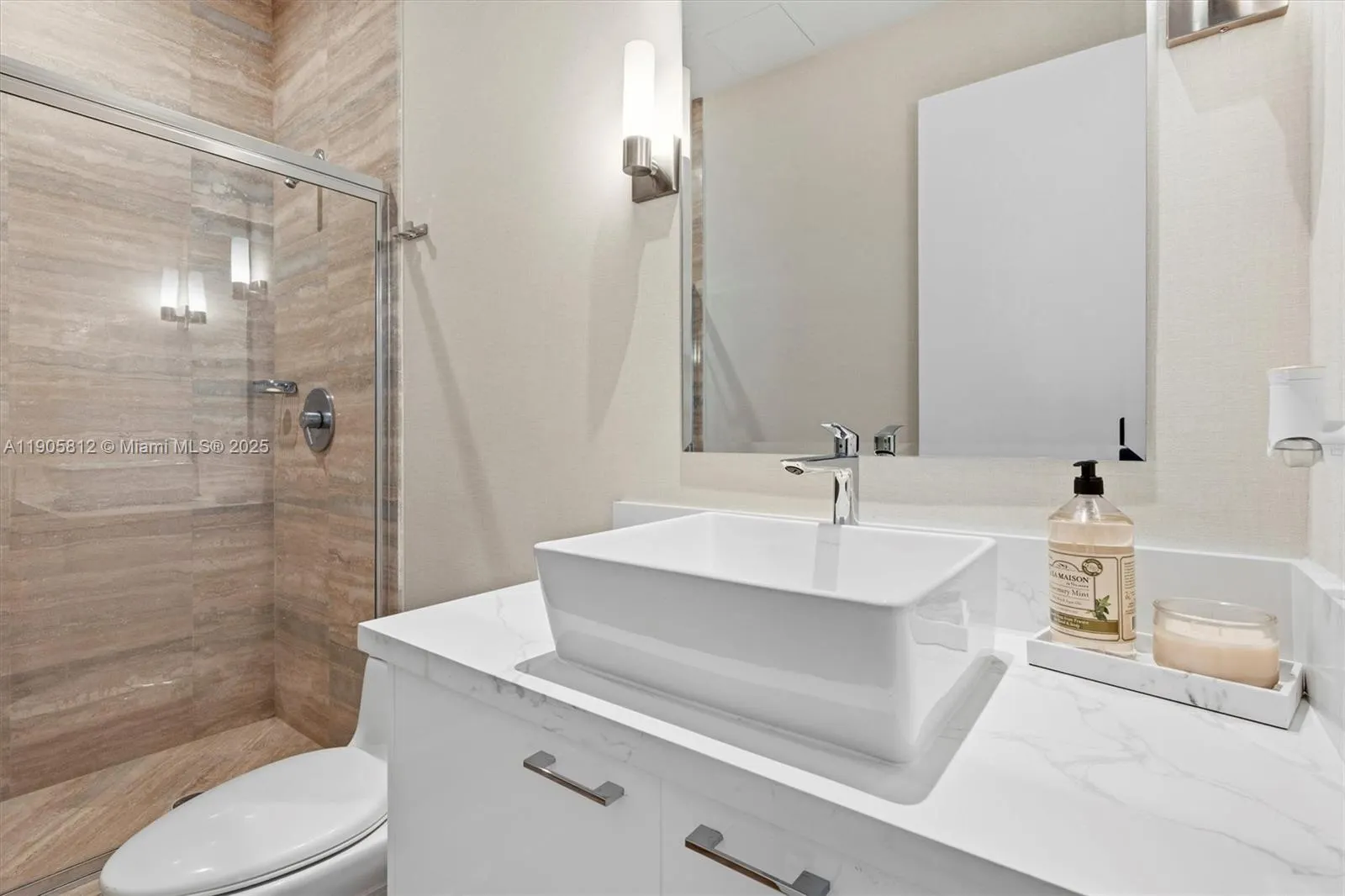 15811 Collins Ave, #3405