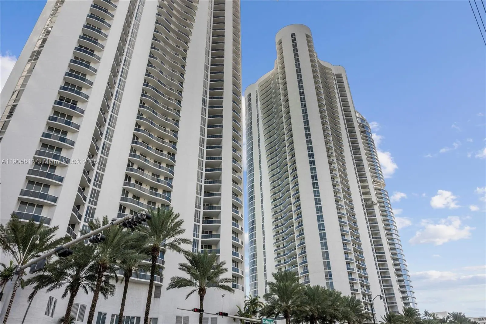 15811 Collins Ave, #3405