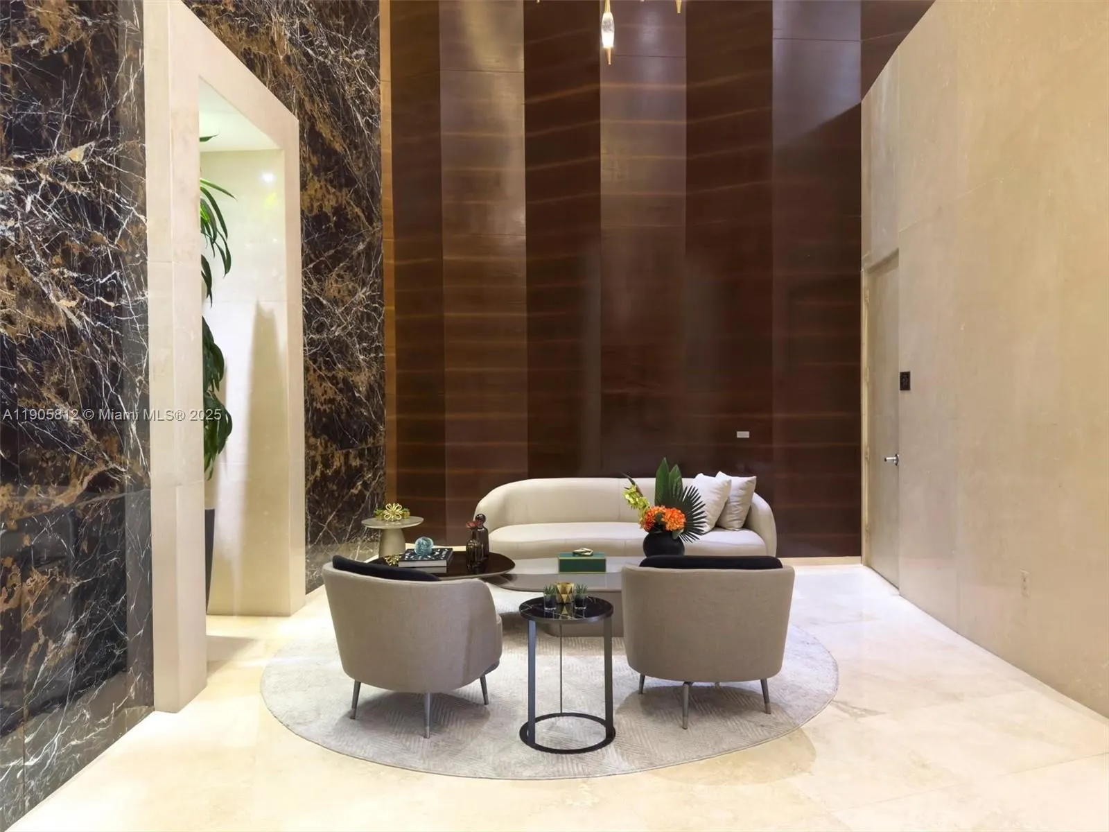 15811 Collins Ave, #3405