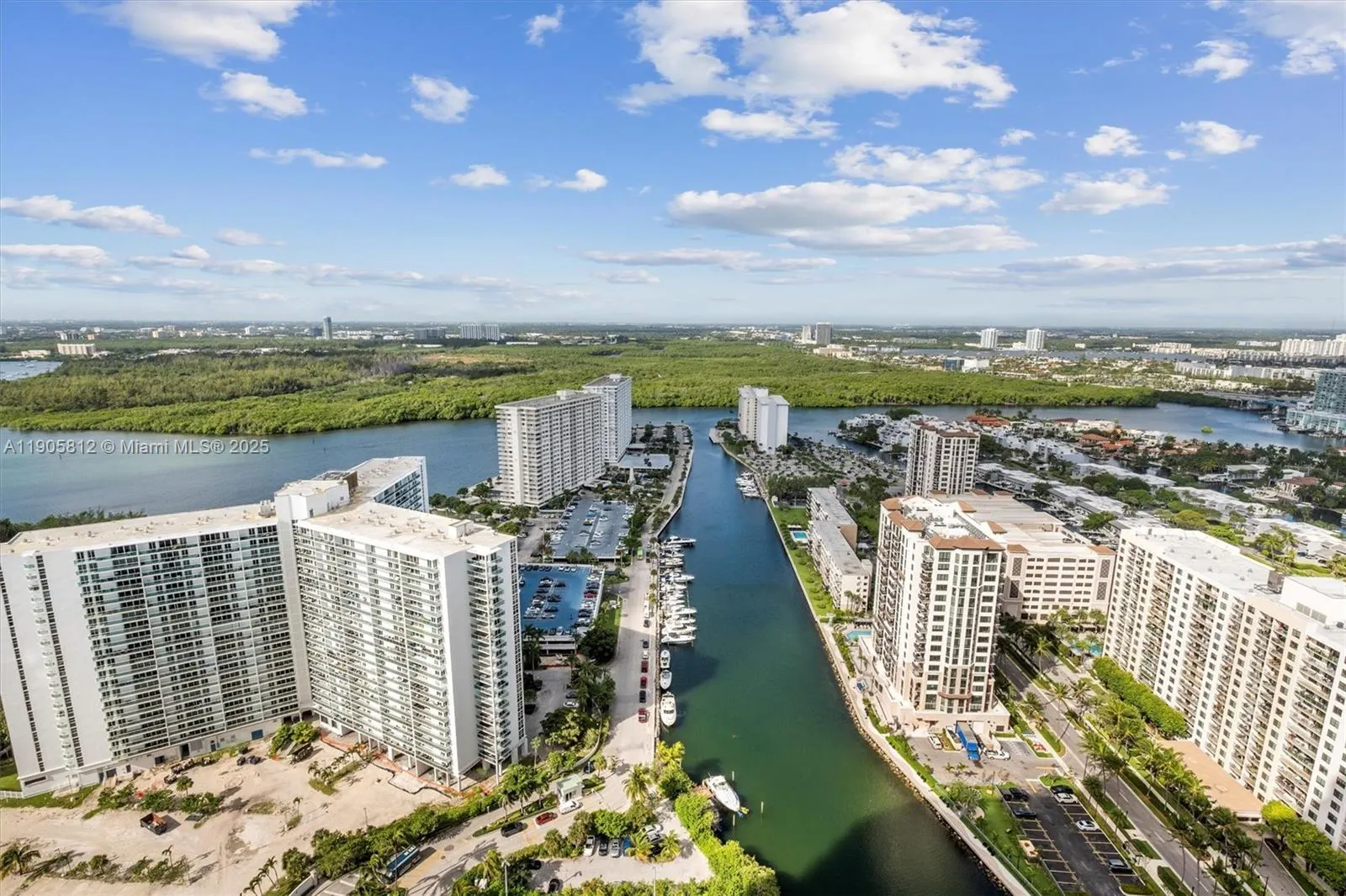 15811 Collins Ave, #3405