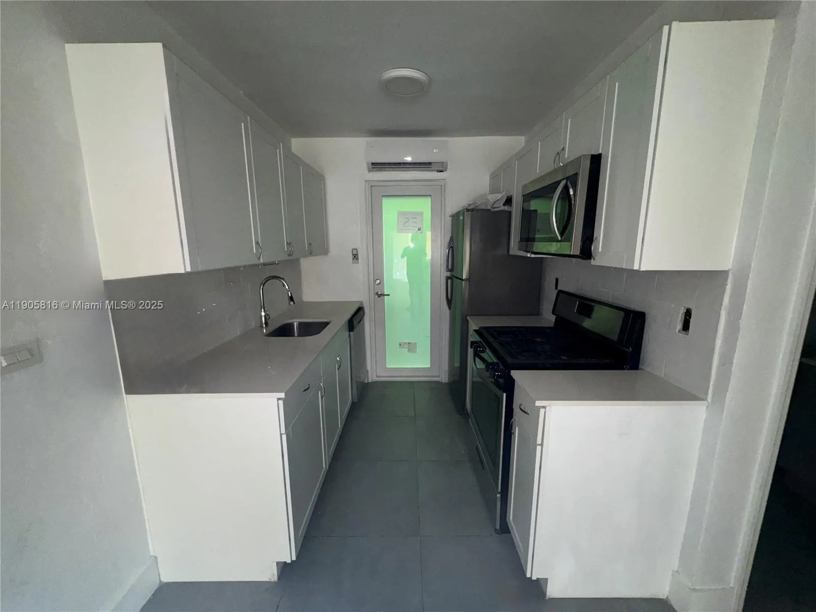 75 Washington Ave, #10