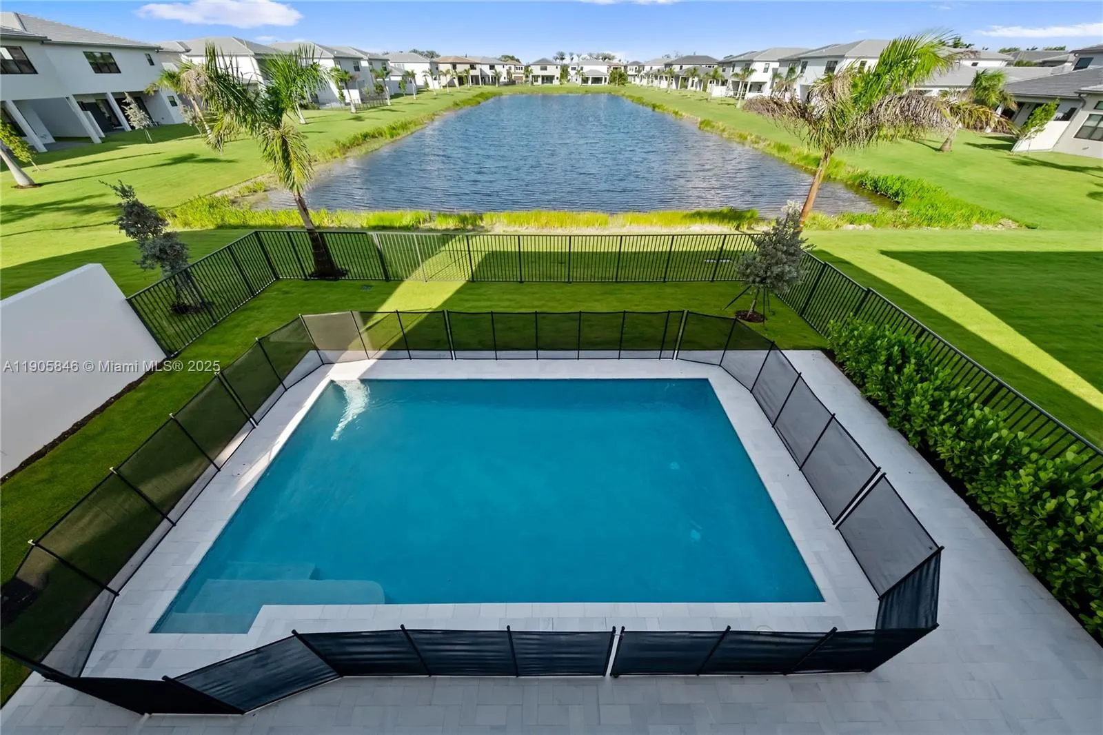 20422 Southernwood Ave