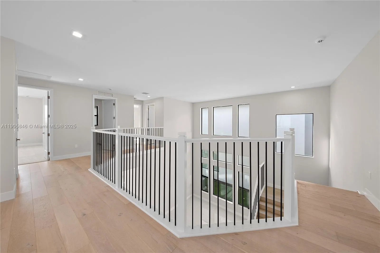 20422 Southernwood Ave