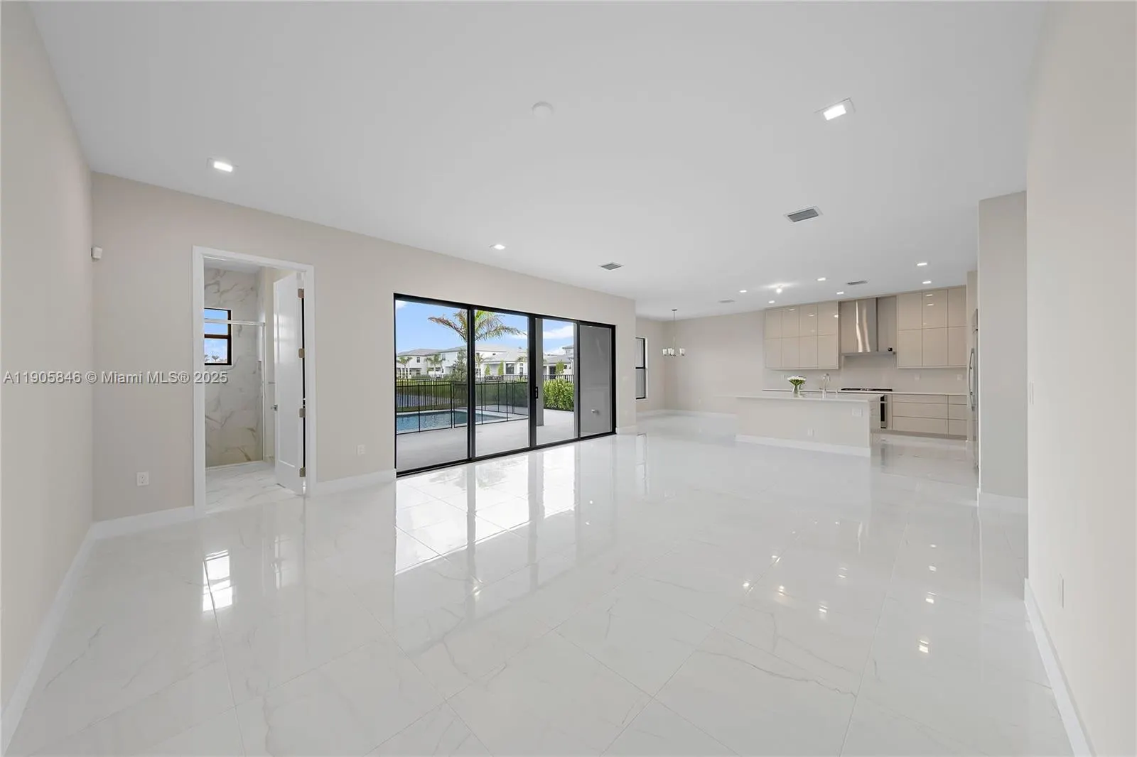 20422 Southernwood Ave