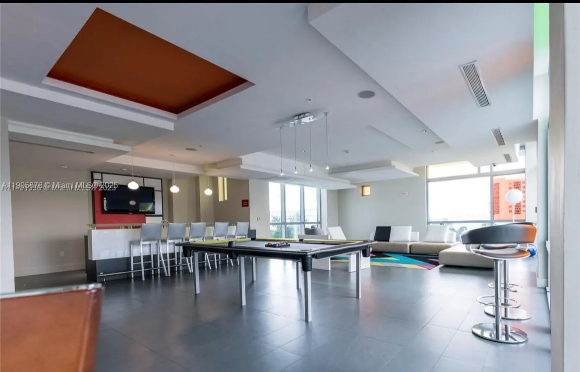 333 NE 24th St, #1706