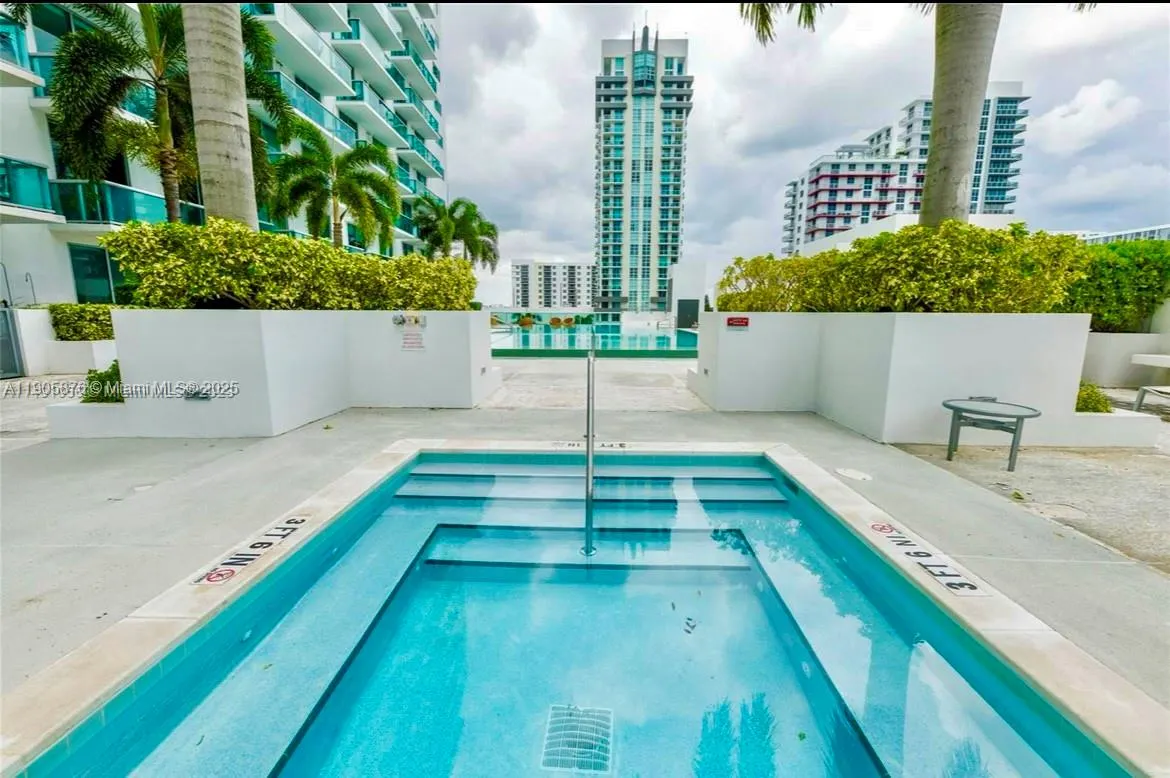 333 NE 24th St, #1706