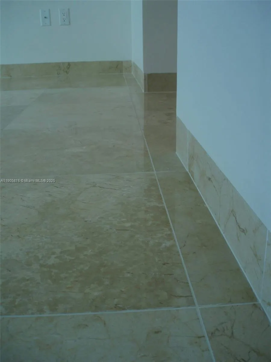 333 NE 24th St, #1706