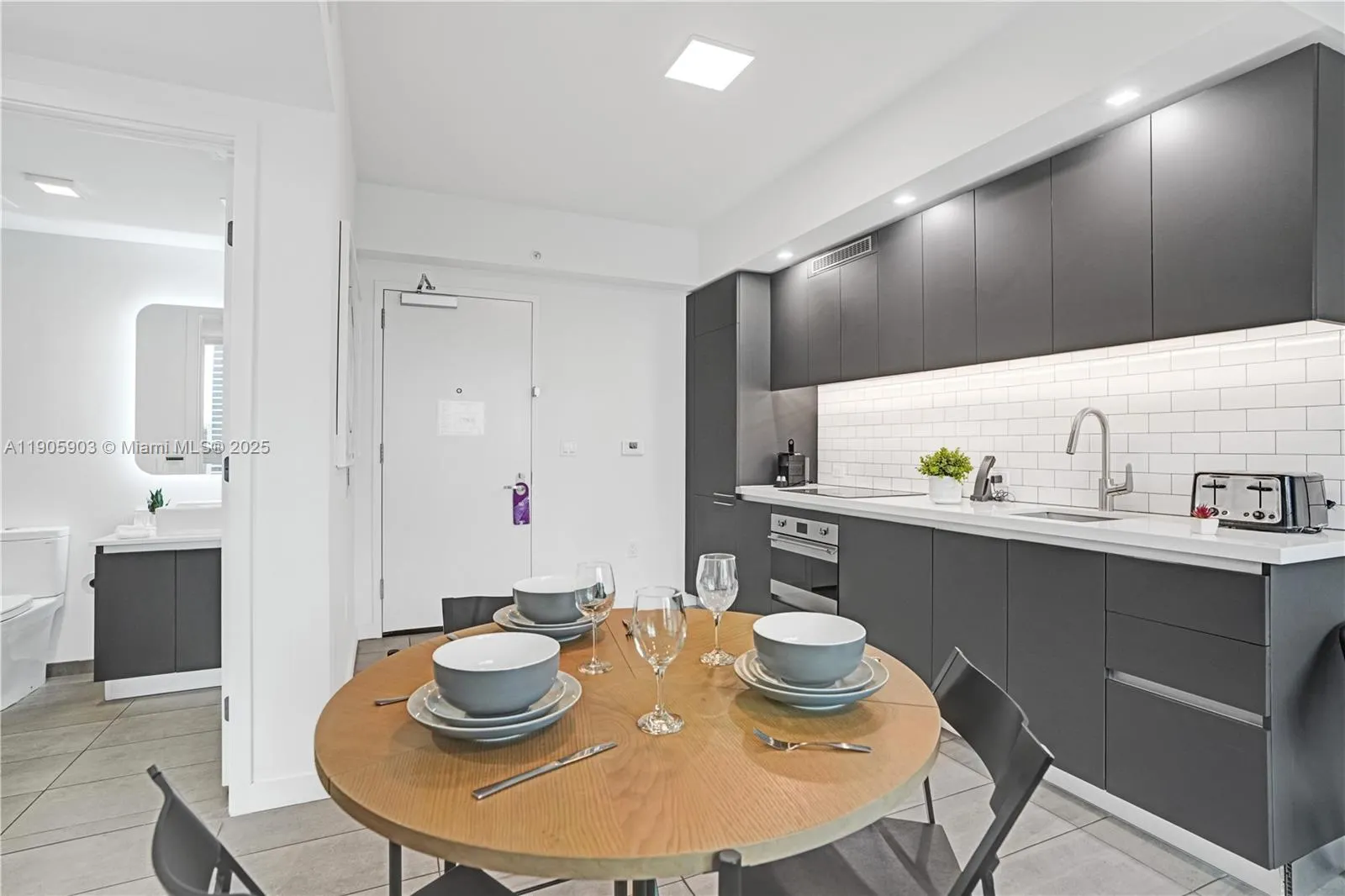 227 NE 2nd St, #1703