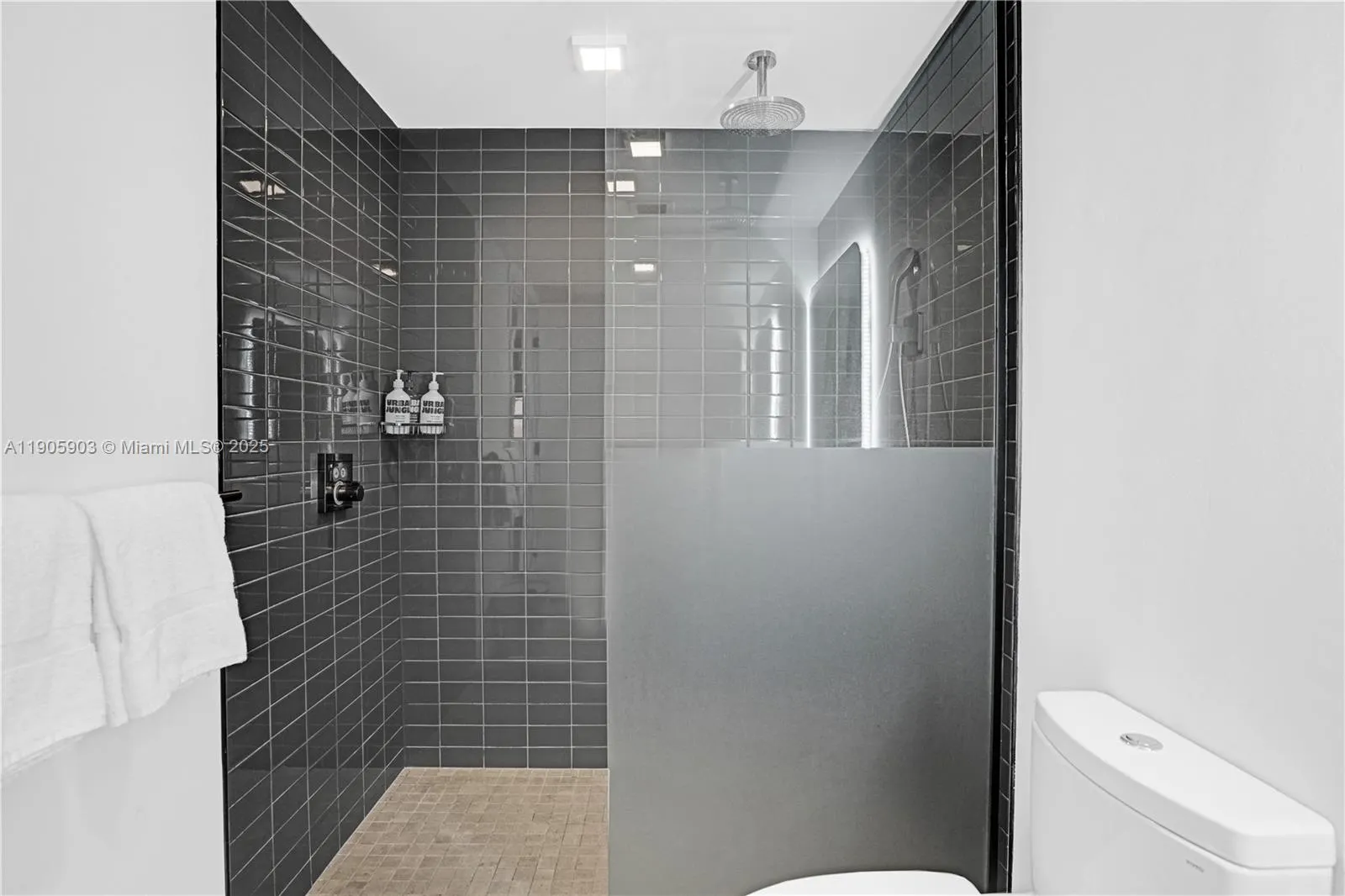 227 NE 2nd St, #1703