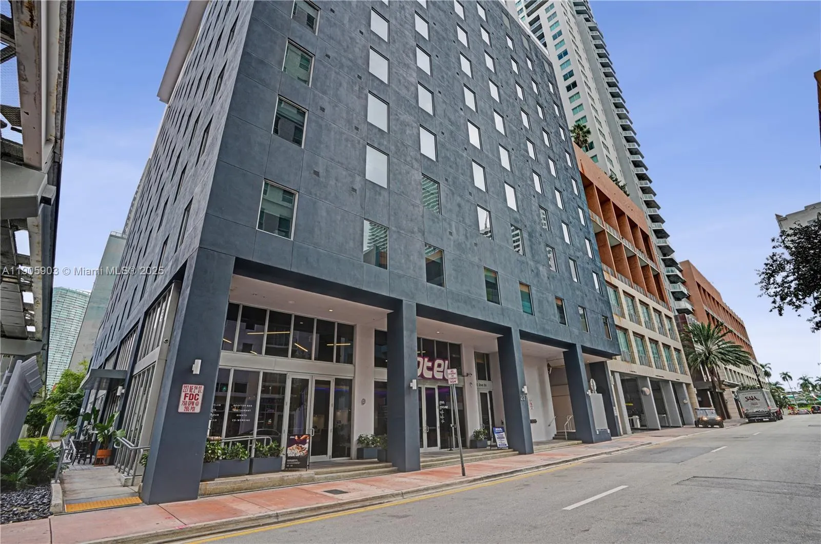 227 NE 2nd St, #1703