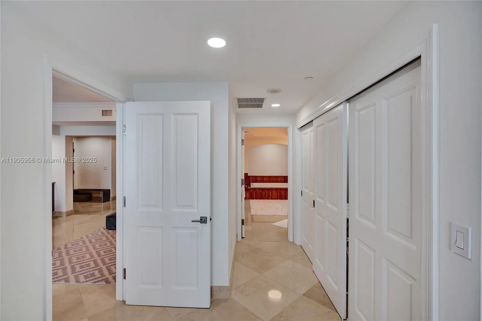 17875 Collins Ave, #2605