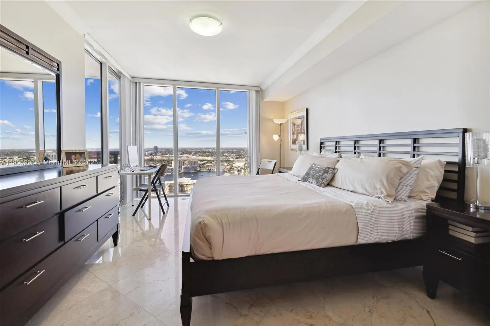 1800 S Ocean Dr, #4007