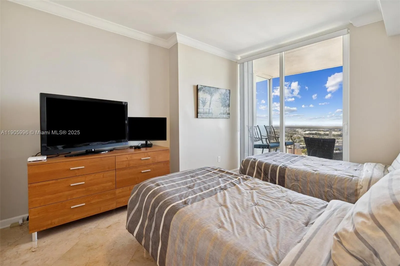 1800 S Ocean Dr, #4007