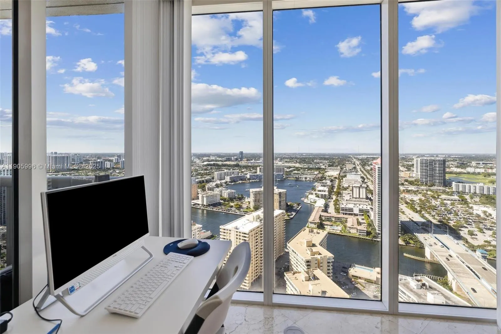 1800 S Ocean Dr, #4007