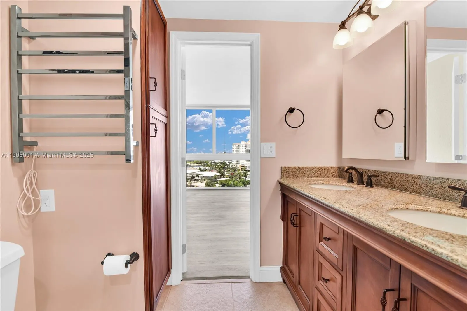 2715 N Ocean Blvd, #11B