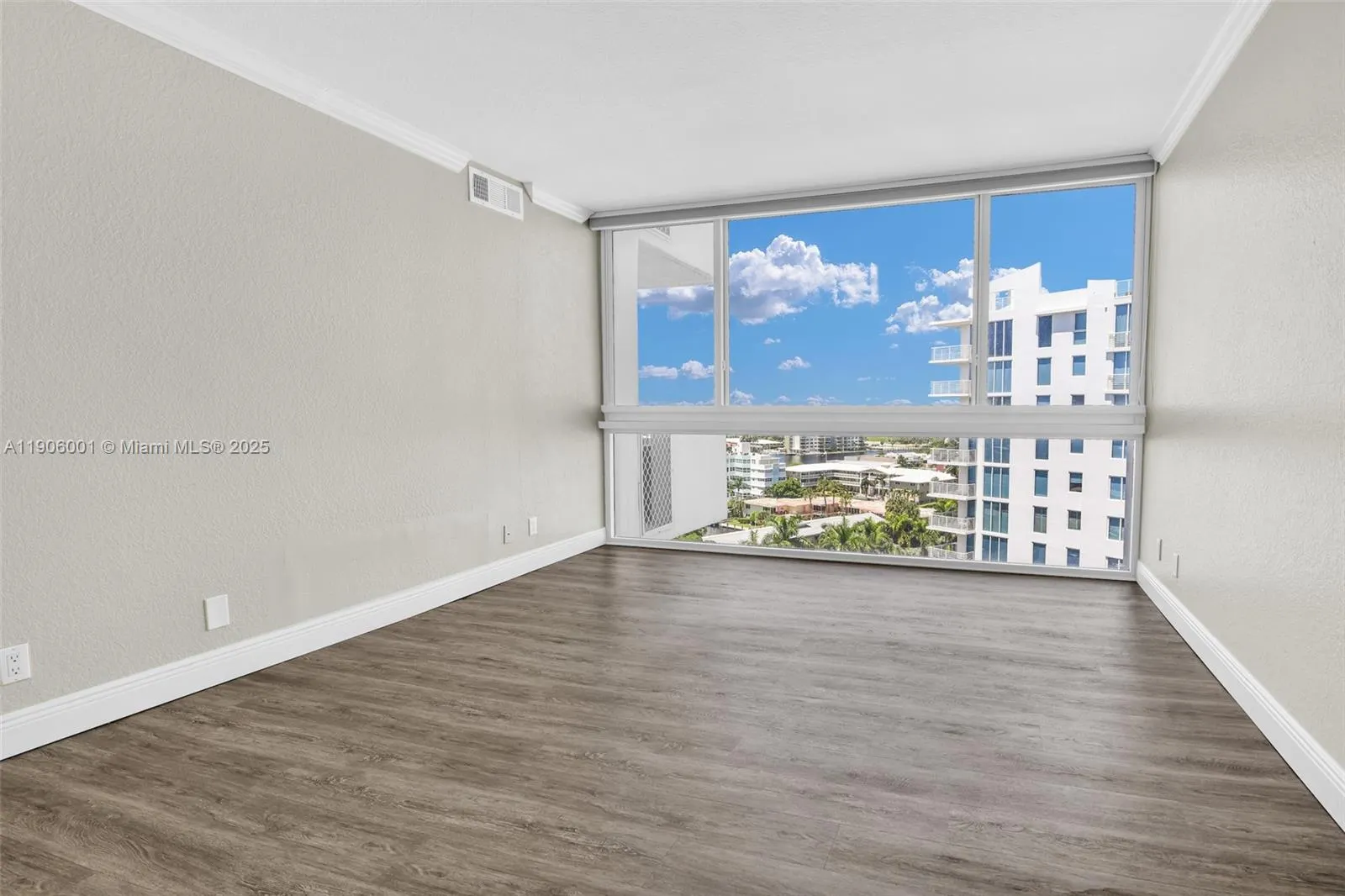 2715 N Ocean Blvd, #11B