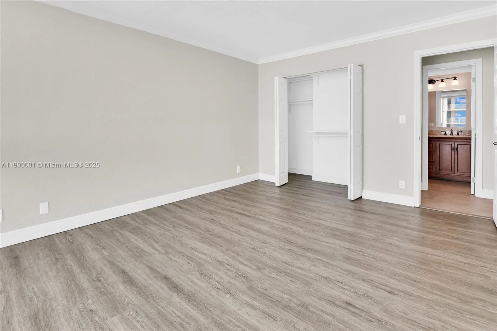 2715 N Ocean Blvd, #11B