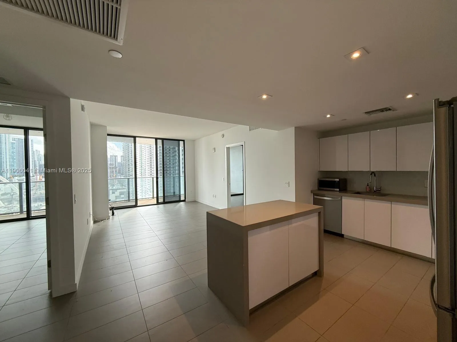 1600 NE 1st Ave, #1909