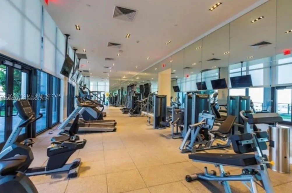 1600 NE 1st Ave, #1909