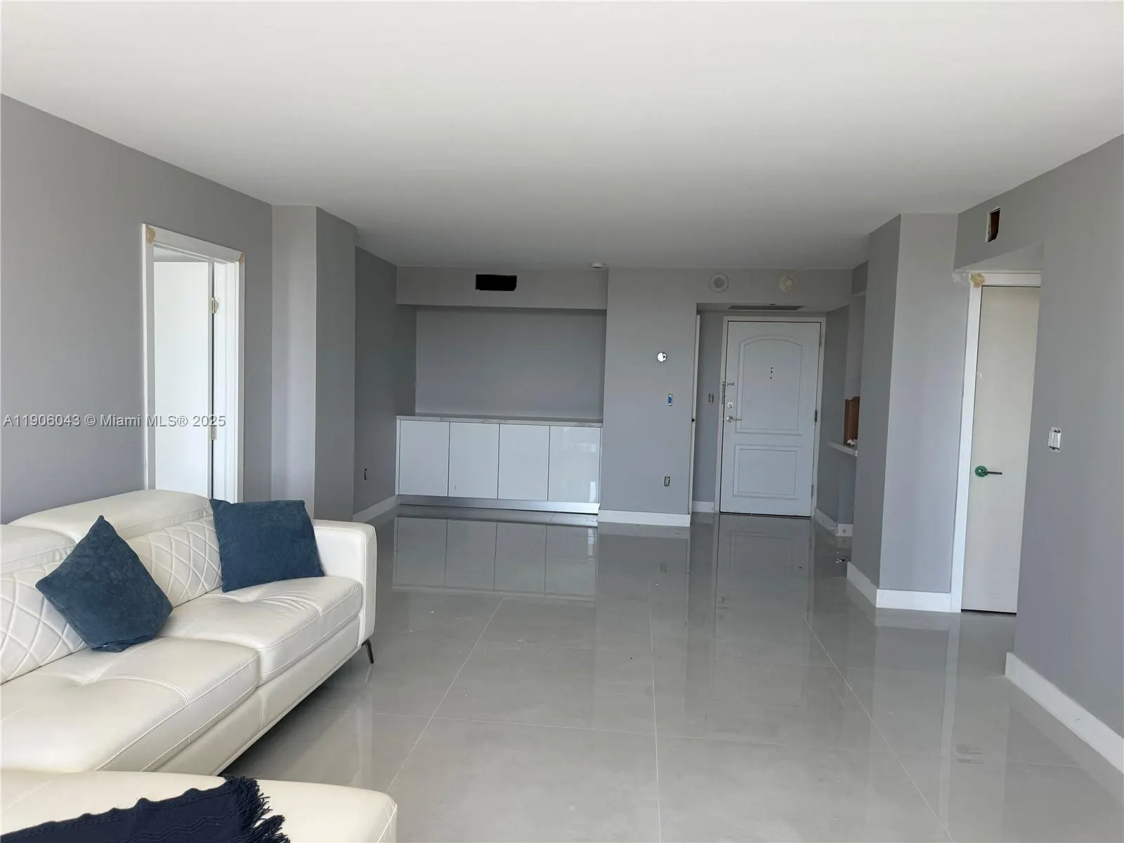 3675 N Country Club Dr, #2606