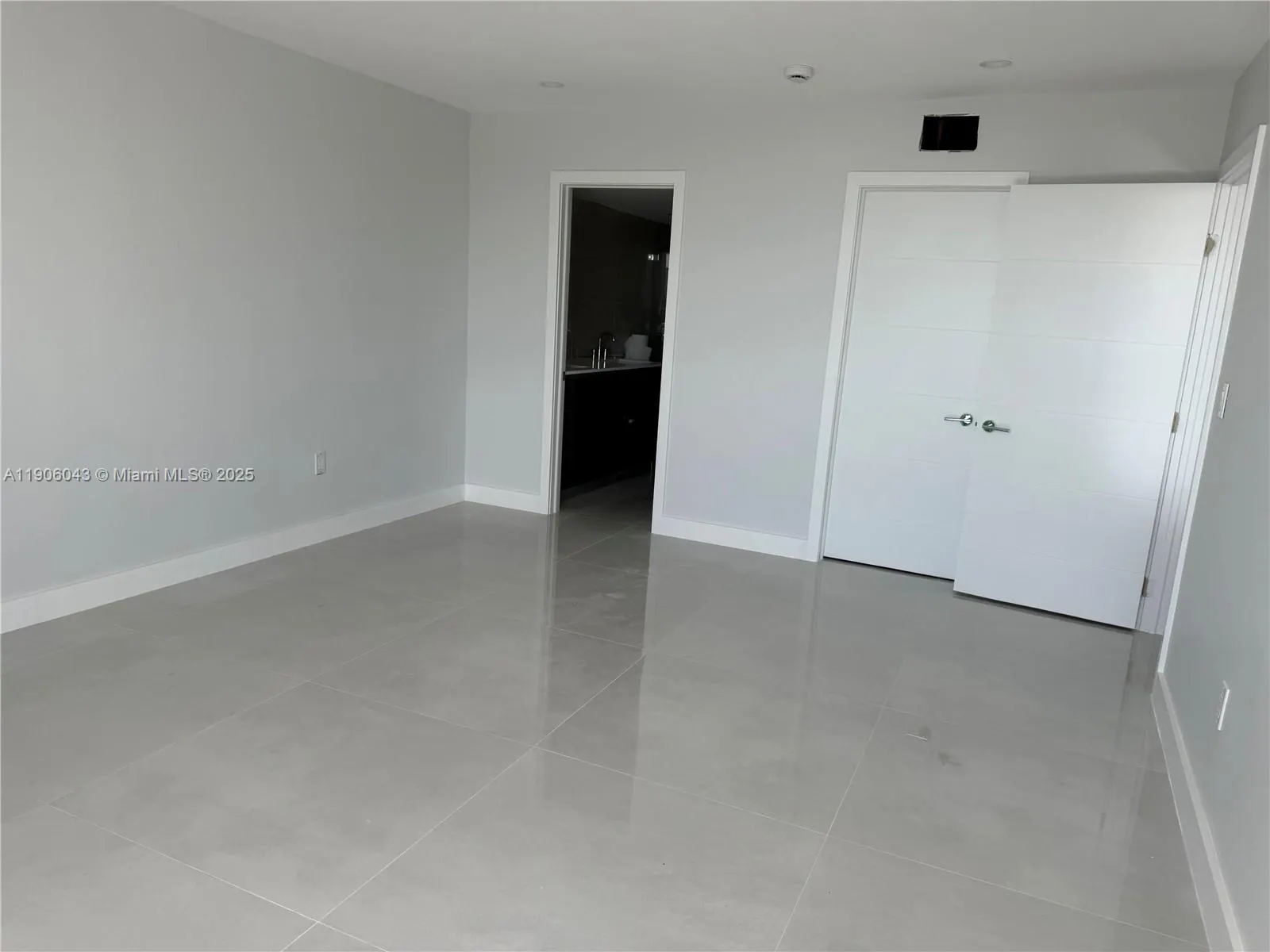 3675 N Country Club Dr, #2606