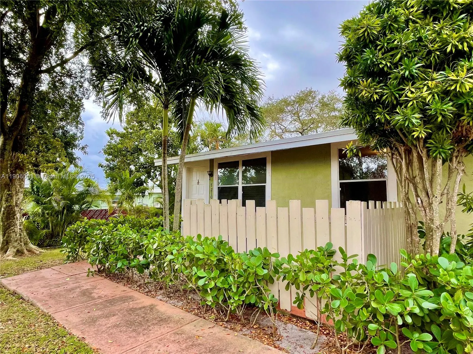 7210 Southgate Blvd, #7210