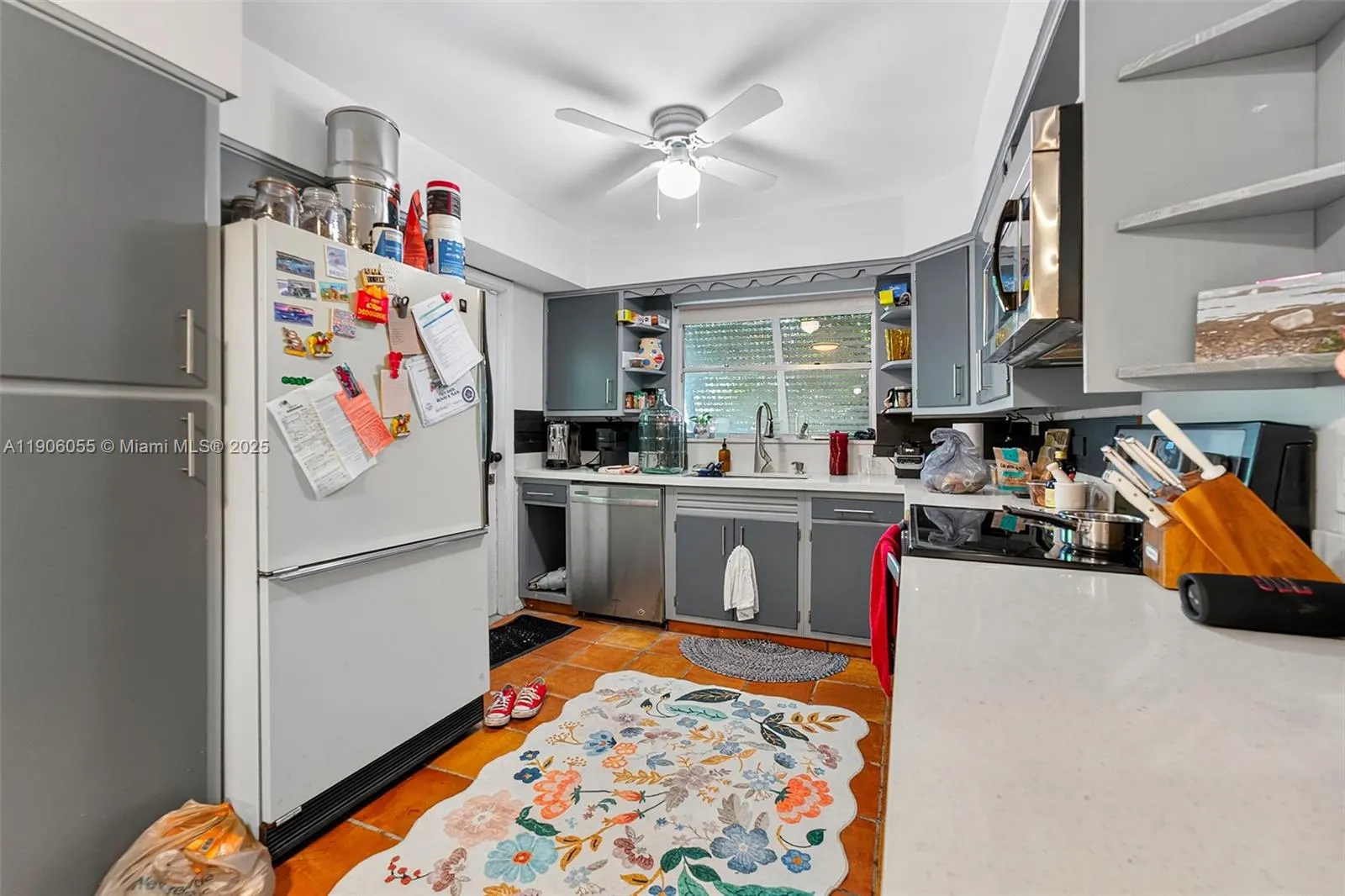 1219-1221 NE 18th Ave