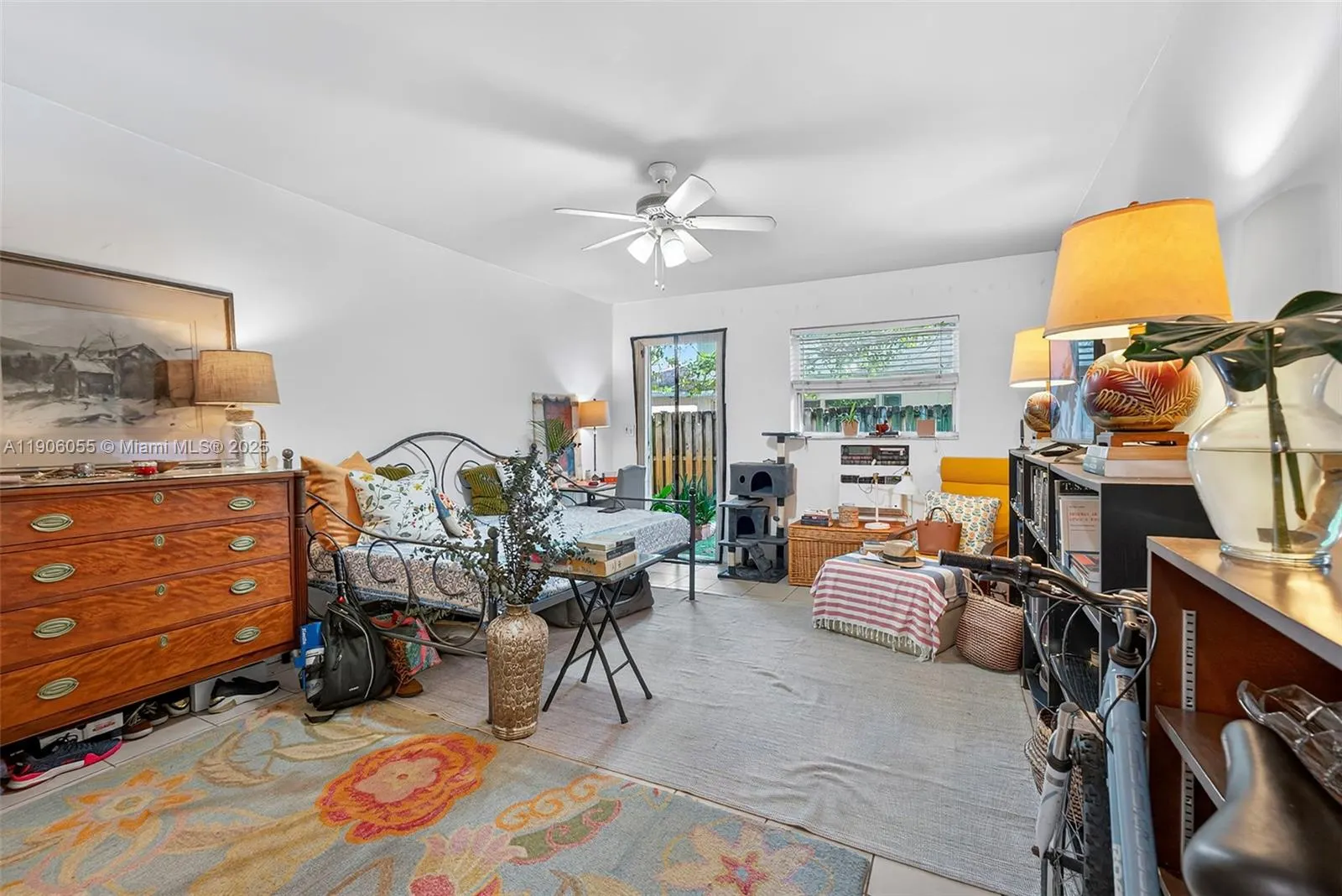 1219-1221 NE 18th Ave