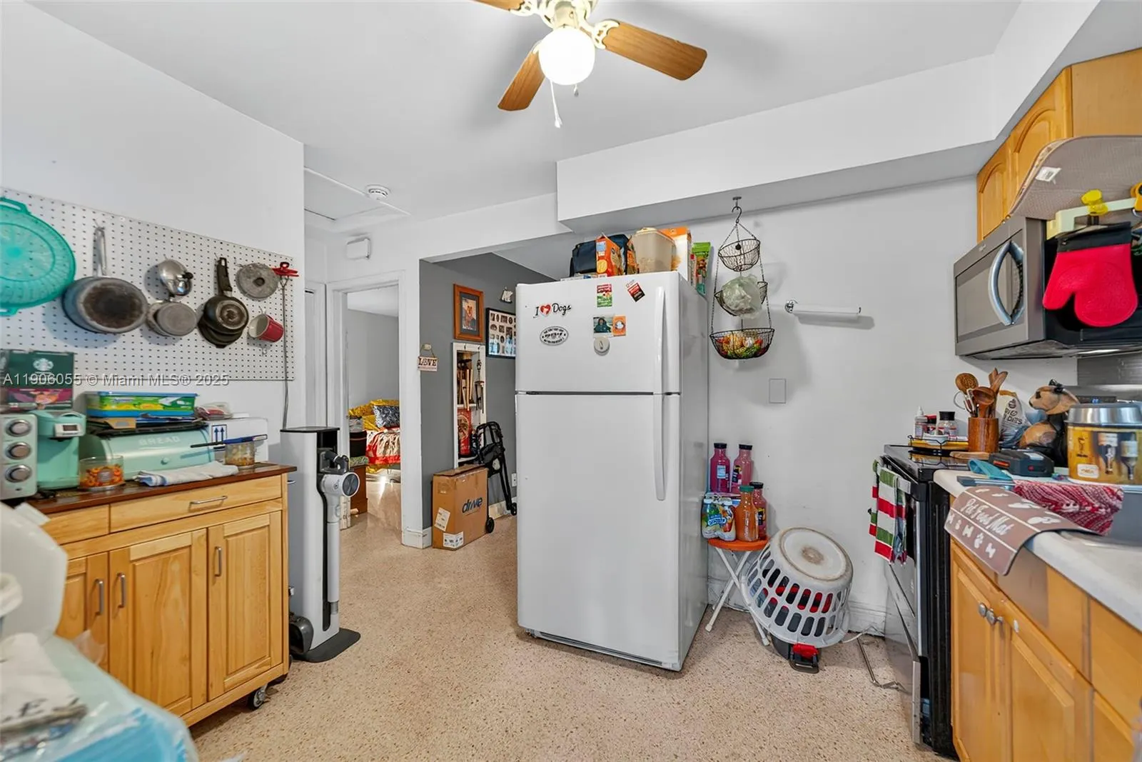 1219-1221 NE 18th Ave