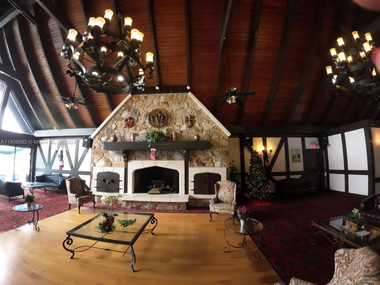 3730 Inverrary Dr, #3B