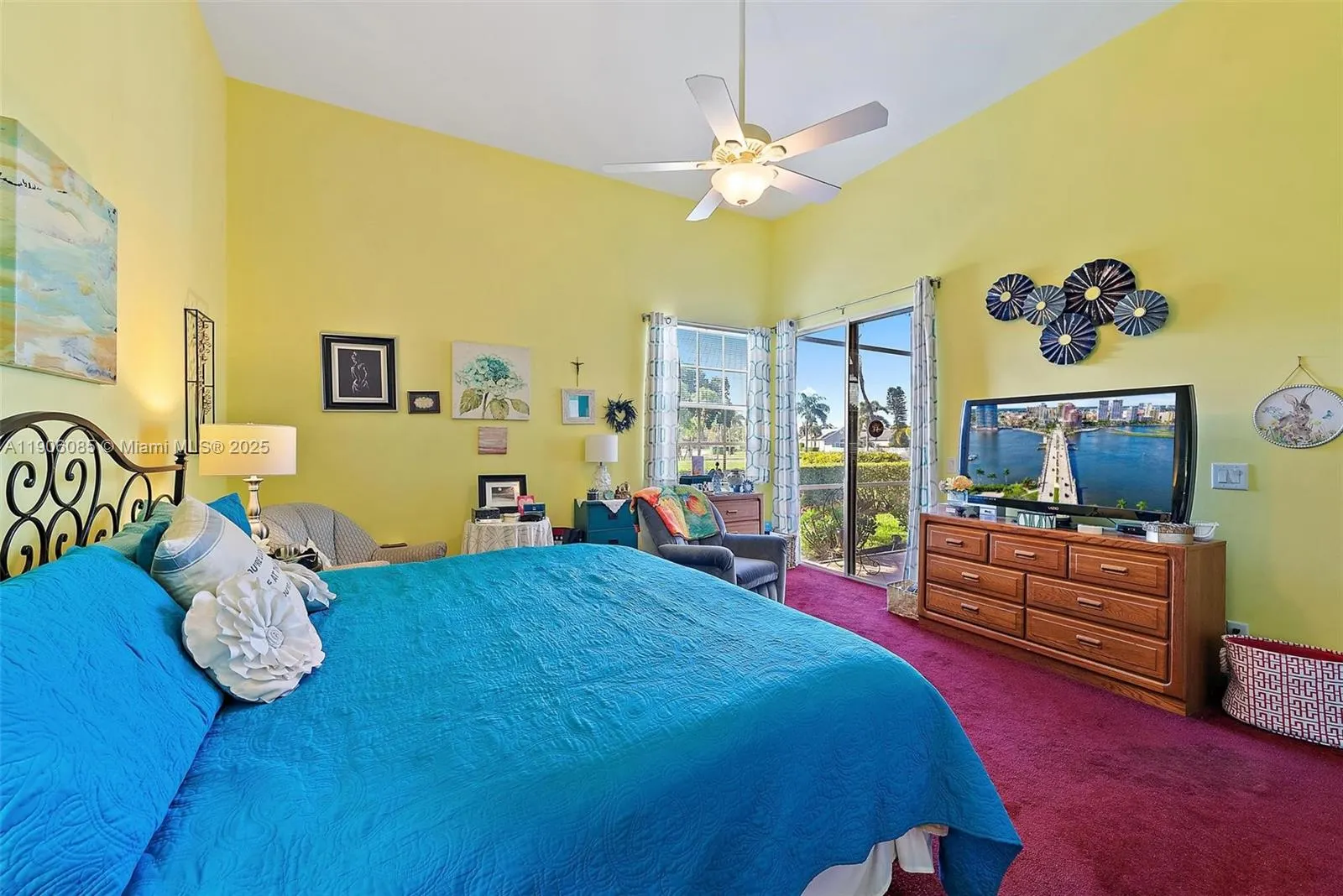 12960 Oak Knoll Drive