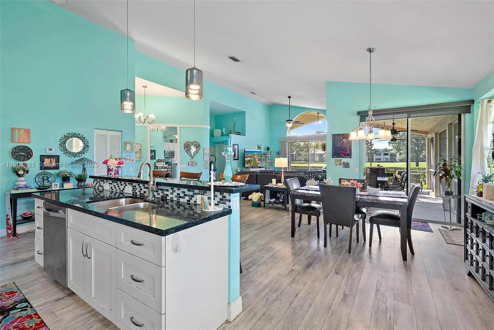 12960 Oak Knoll Drive