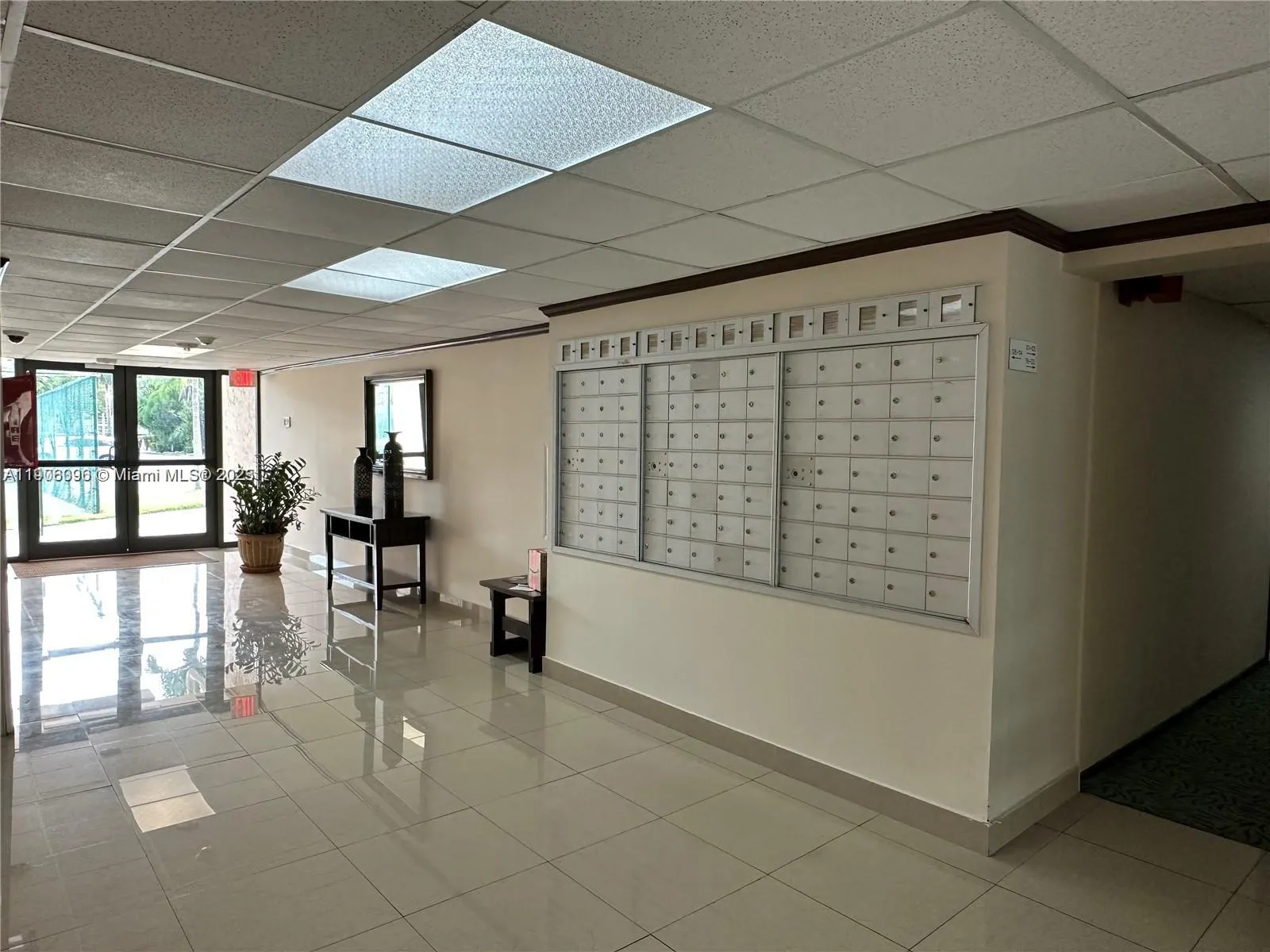 2001 Atlantic Shores Blvd, #220