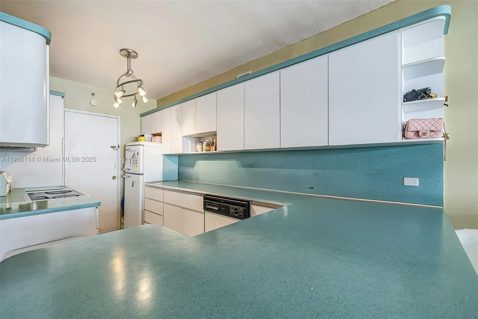 100 Lincoln Rd, #502